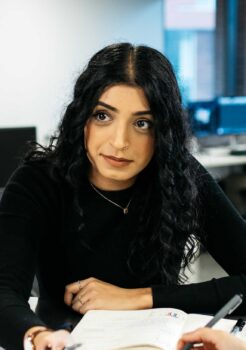 Muneebah-Shaheen_WEBSITE