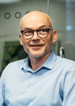 Richard-Rayner_WEBSITE