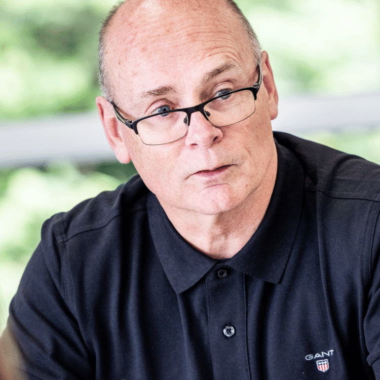 Martin-Dobbs-Web