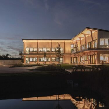 UHQ_ExteriorComplete04_3840x2160