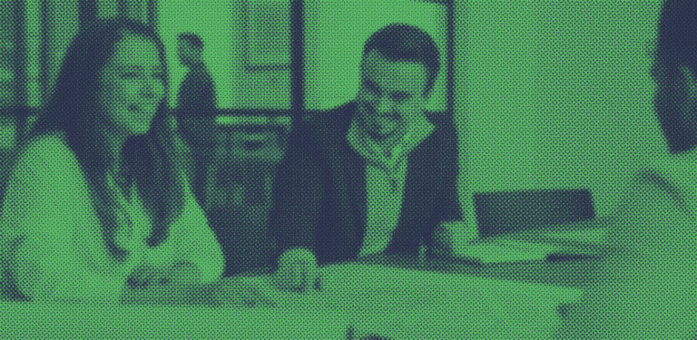 Warwick_Contact_Duo_NavyMint_2560x1710