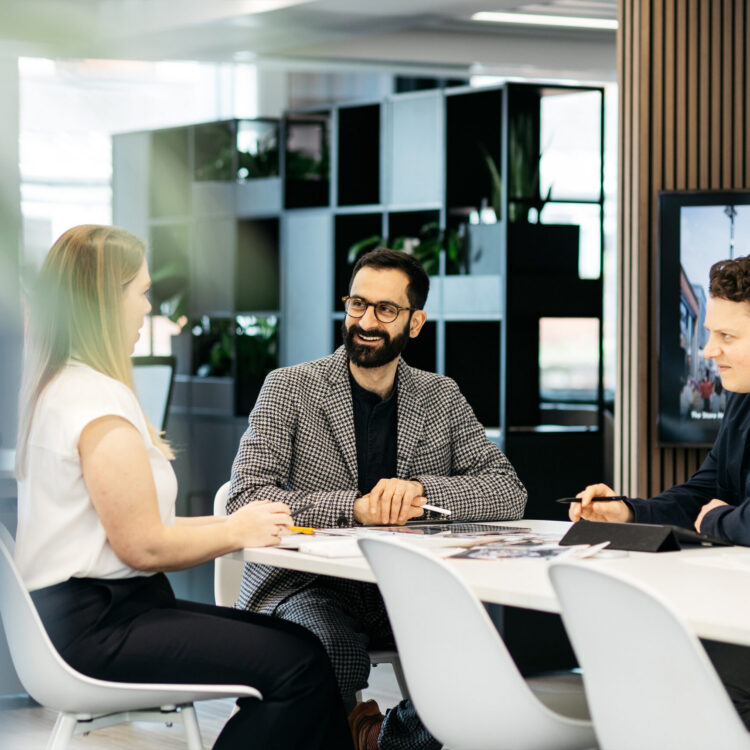 Careers-Feature-W3215xH2160px