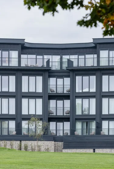 TheBelfry_Hero-03_W3840xH2160px