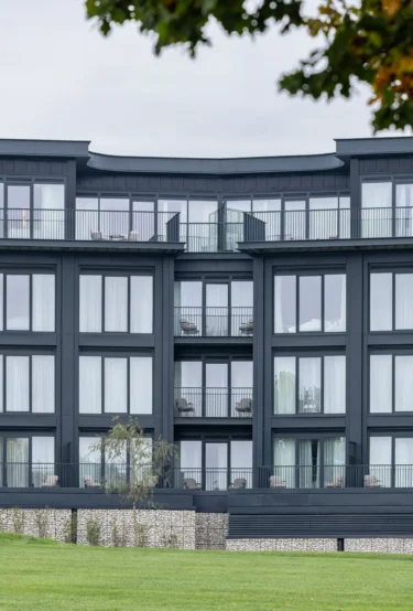 TheBelfry_Hero-03_W3840xH2160px