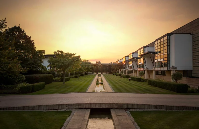 Hotel Parallax Images 1920px2