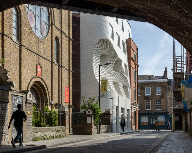 Dezeen shortrlisted – Insider post. – 09