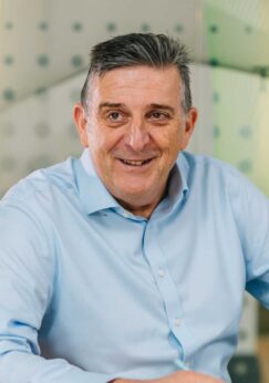 Mike_Turner_Profile_02