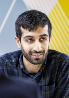 Aaron Gill 4_U4A1326_WEBSITE