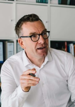 Jim Hart_corstorphine-wright-people-15sep21-112_WEB