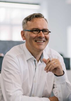 Jonathan Tarrbatt_cw-london-studio-21jul22-32 WEBSITE