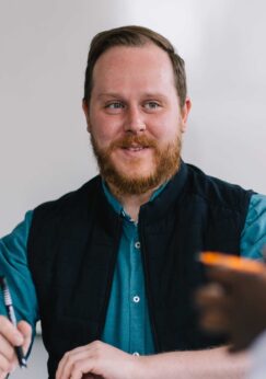 Daniel Kealty_cw-london-studio-21jul22-93_WEBSITEjpg