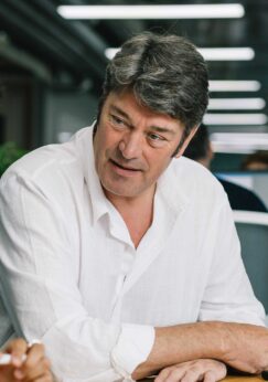 Neil Carter_CW-Birmingham-Studio-23aug22-6_WEBSITE